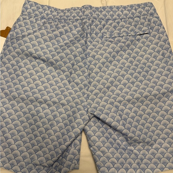 Saks Fifth Avenue Blue and White Board Shorts with Geometric Pattern - Picture 6 of 6